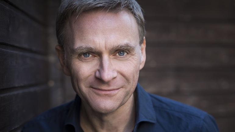 Thomas Nicolai - KAMISI 