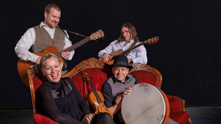 Irish-Xmas Party mit Glenfiddle - More than Folk